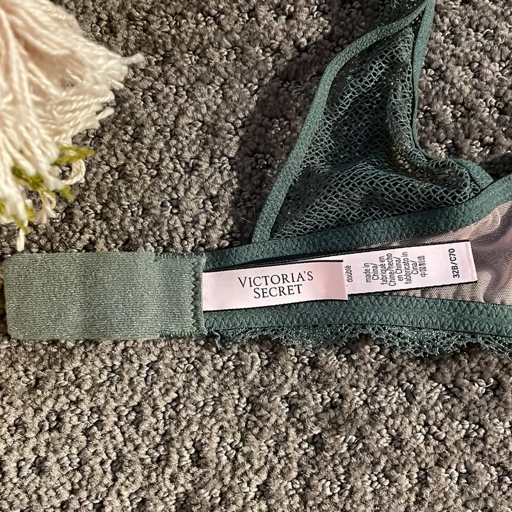 Victoria’s Secret shiny silky forest green lace bra bralette vintage crop top - Picture 5 of 5